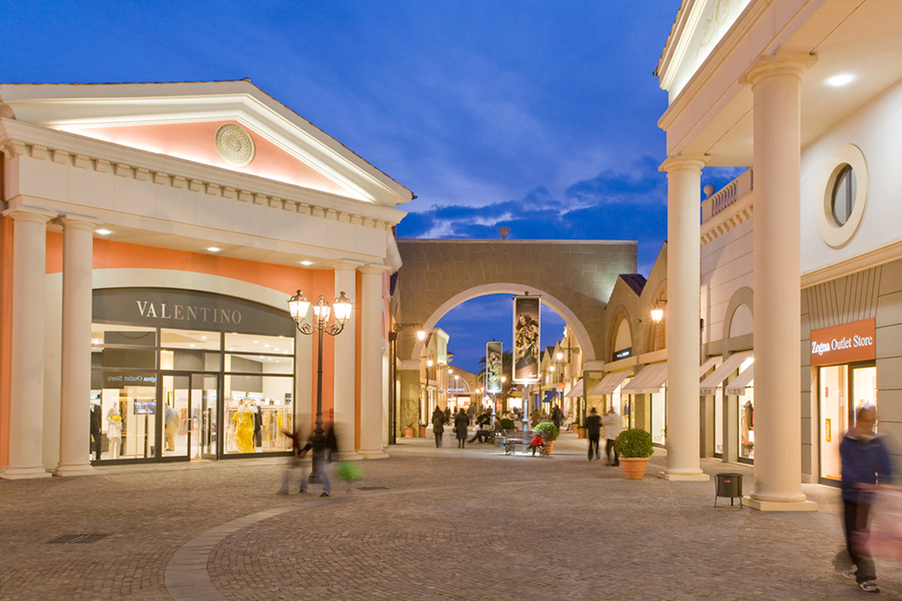 Outlets – ultra-luxury at (almost) affordable prices